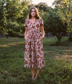 The Dawn Dress Petites | Ruby Garden -Ivona Sale Store 2 40a15764 b105 4a48 8fc4 918ce4dca73c