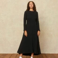 The Bowie Dress | Noir -Ivona Sale Store Bowie fb feed 4ce49e7f 001b 4a1e a255 2d0a509ec424