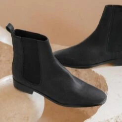 The Chelsea Boot | Noir Leather -Ivona Sale Store Chelsea fb feed 7e4b2241 6174 4115 ae01 53522ae261c3