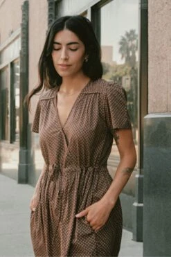 The Dawn Dress Petites | Geo Ditsy Hickory -Ivona Sale Store Christydawn6571c648ec50286571c648ec670.124919716571c648ec670 e9399884 d092 4da5 a338 5e528871d458