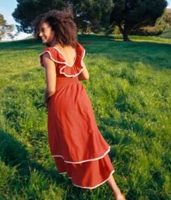 The Cierra Dress Petites | Rojo Khadi -Ivona Sale Store Cierra 2938f7c8 bb5d 4dcd 9083 105a275209bf