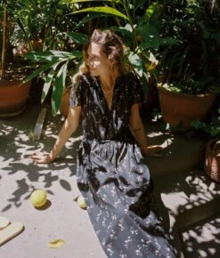 The Dawn Dress | Noir Dancing Chamomile -Ivona Sale Store Dawn3 235722a1 8894 4a3d 82b9 04e146ee5b2a