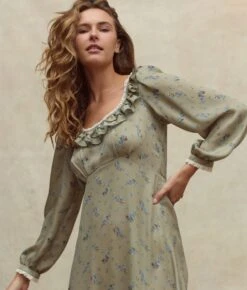 The Ella Dress | Mums Ditsy Fern -Ivona Sale Store Ella3 038fcc1f a971 447f ac1e 3da5e6bbe2b5