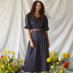 The Eva Top | Noir Camellia -Ivona Sale Store Eva fb feed e934f022 7f76 4713 a51e 2ea95a16ea43