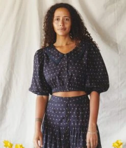 The Eva Top | Noir Camellia -Ivona Sale Store Eva2 8b17b933 b28b 44c9 8c1f 87f8f562d844