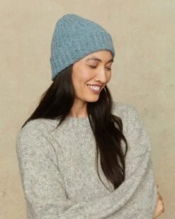 The James Beanie | Heathered Lake