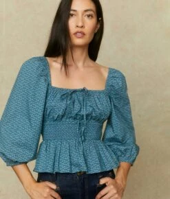 The Mackenzie Blouse | Geo Ditsy Azul 9 The Mackenzie Blouse | Geo Ditsy Azul -Ivona Sale Store Mackenzie 0875ed2e d6d9 4705 a611 72091424c9ab