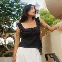 The Valerie Blouse | Night 8 The Valerie Blouse | Night -Ivona Sale Store Valerie fb feed f057ef2a 2beb 4ffe 871c 15a0000851a7